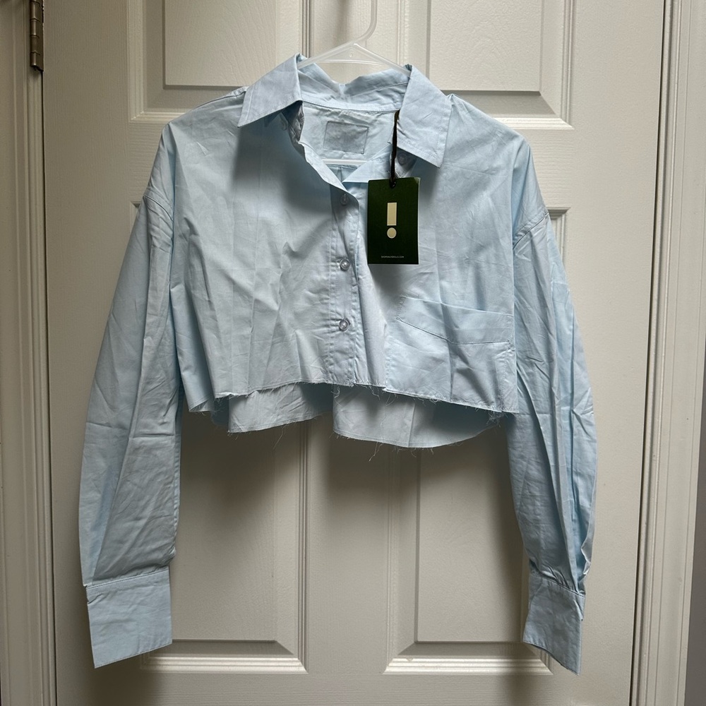 Daily Drills Ultra Cropped Poplin Button Down in Light Blue - Size XS/S